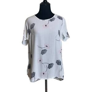 Pale Sky white gray floral short sleeves blouse size M